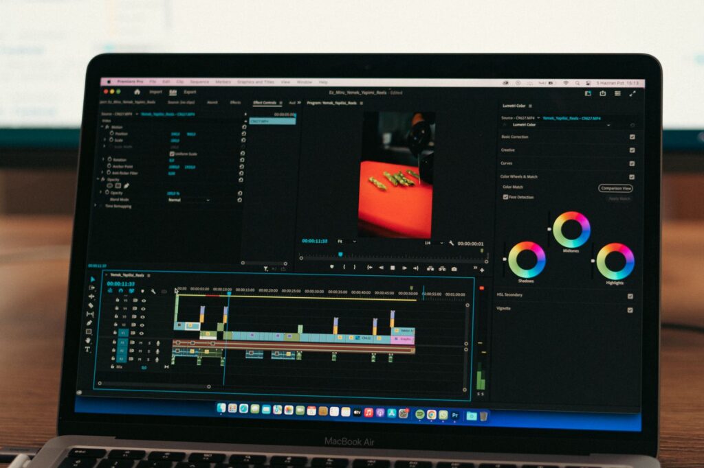 Best AI Tools for Video Editing: CapCut AI vs Descript vs Runway Video Editing Software Laptop - Best AI Tools for Video Editing: CapCut AI vs Descript vs Ru