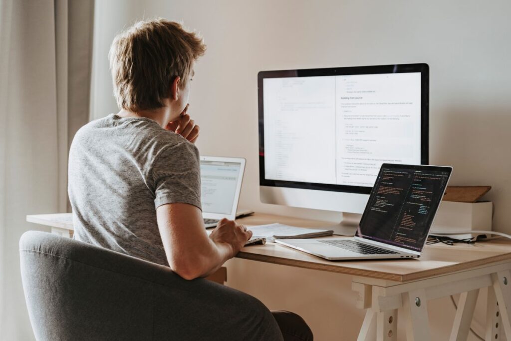 ChatGPT vs Gemini vs Claude: Which AI Chatbot Actually Works Best for Indians in 2026? feat chatgpt vs gemini vs claude india 2026