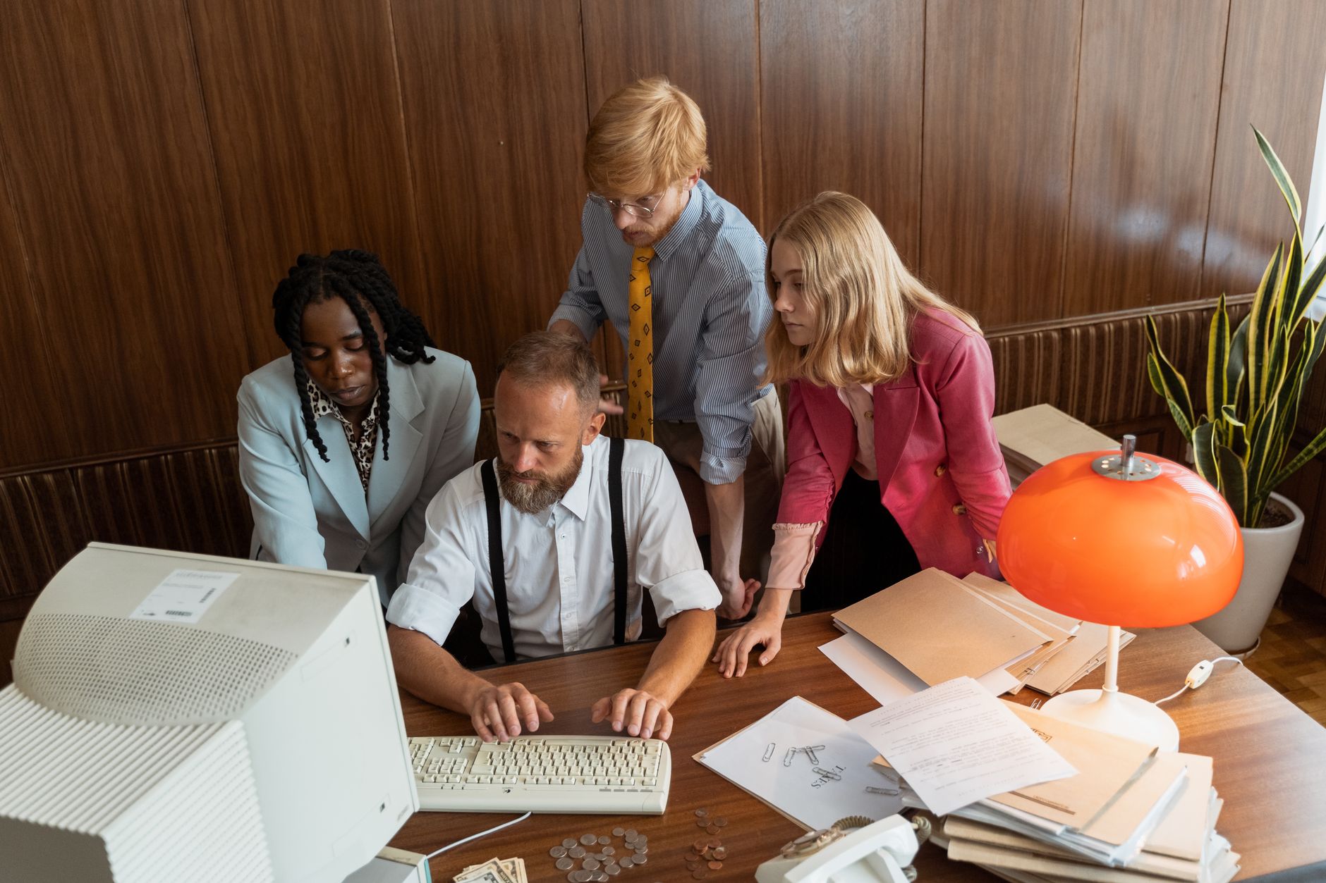 Team collaboration using cloud file sharing tools in office