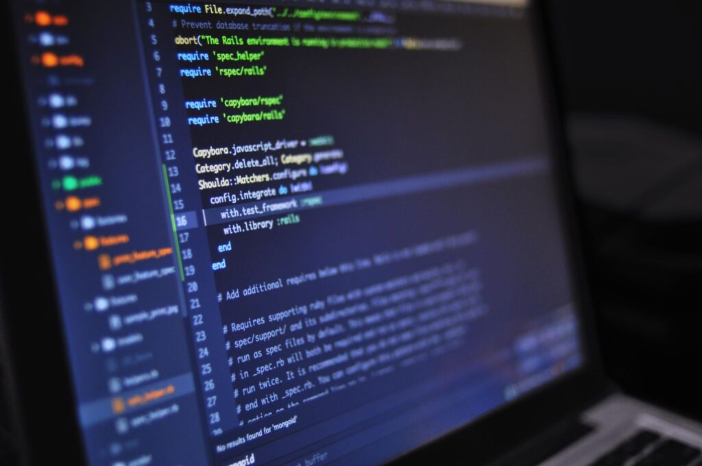 Best Free Database GUI Tools in 2026: TablePlus vs DBeaver vs Beekeeper Studio vs DbGate for Indian Developers Computer screen displaying database code editor for developer tools comparison